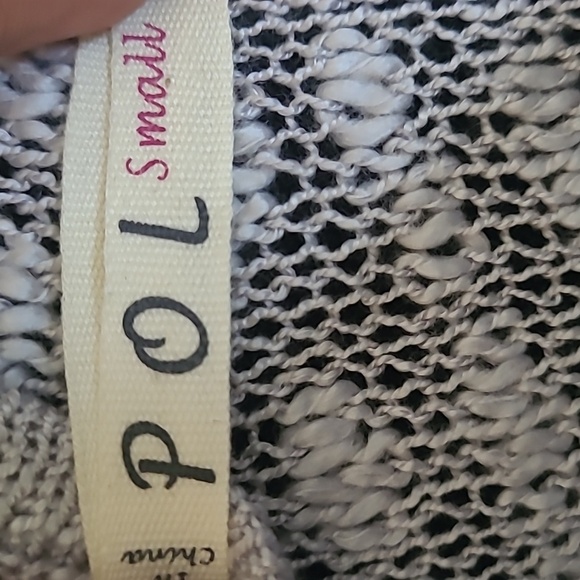 POL Distressed Gray Cutout Long Top. Size S NWOT - Picture 8 of 10